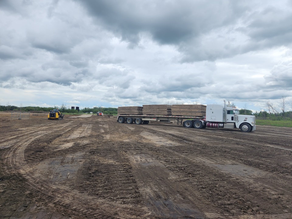 equipment laying rig